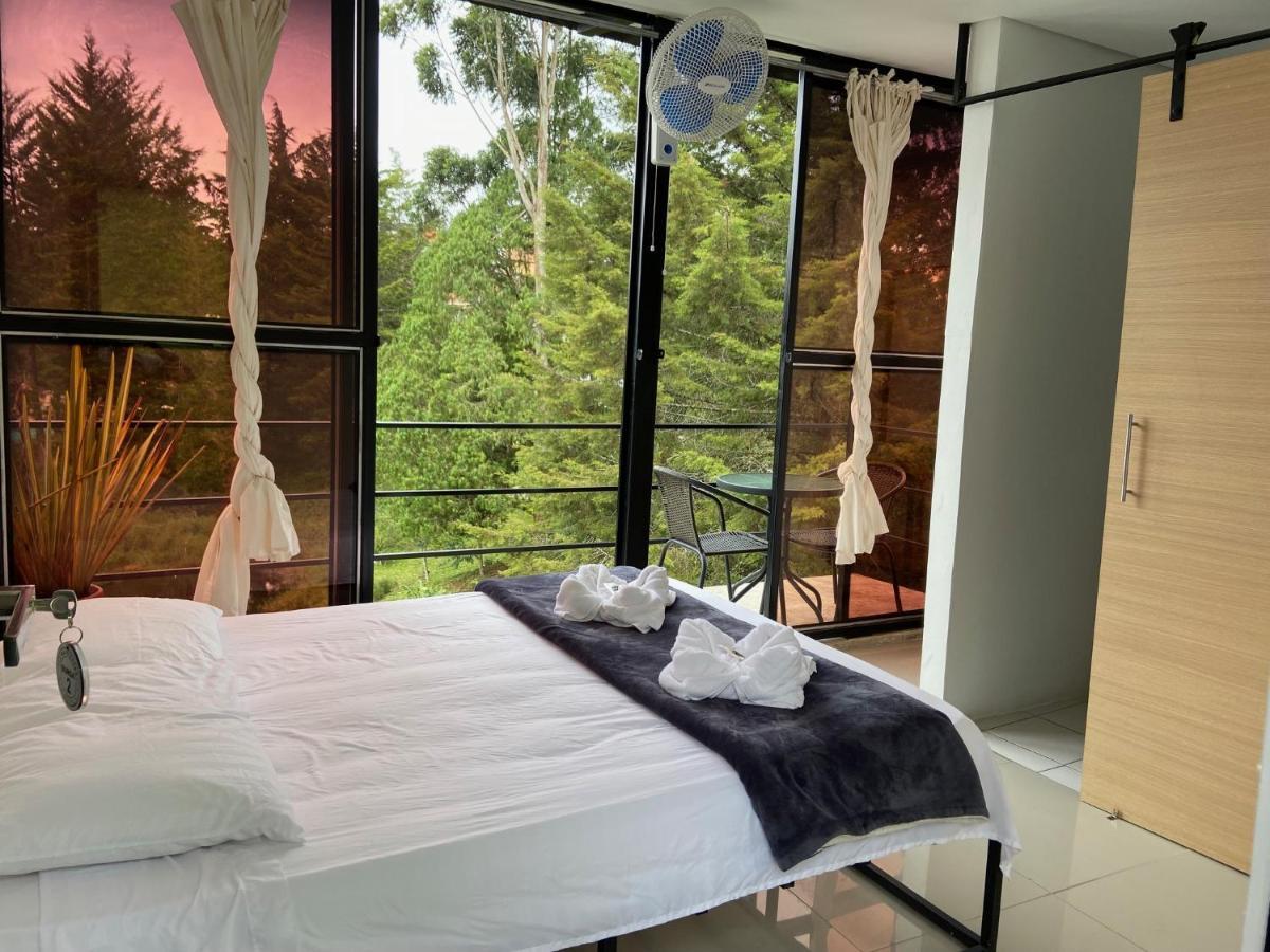 La Madriguera Hotell Guatapé Eksteriør bilde