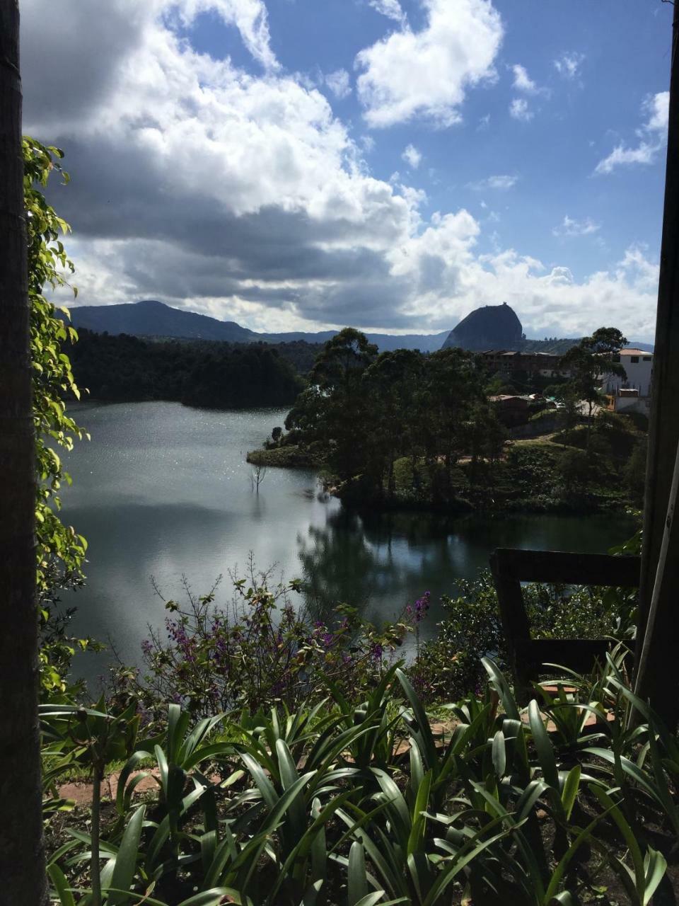 La Madriguera Hotell Guatapé Eksteriør bilde